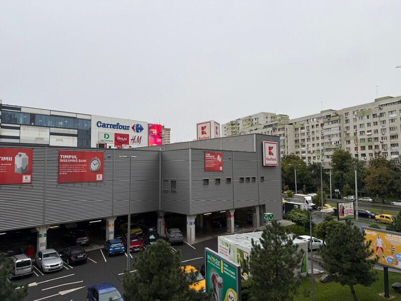 Pantelimon, Mega Mall,